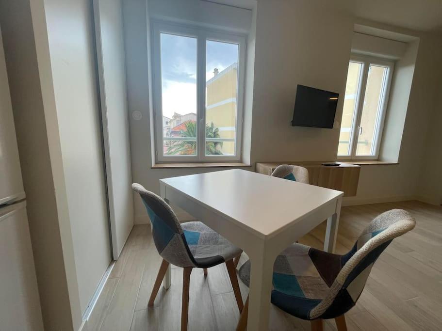 Le Baya - Appt Proche Des Halles Narbonne Dış mekan fotoğraf